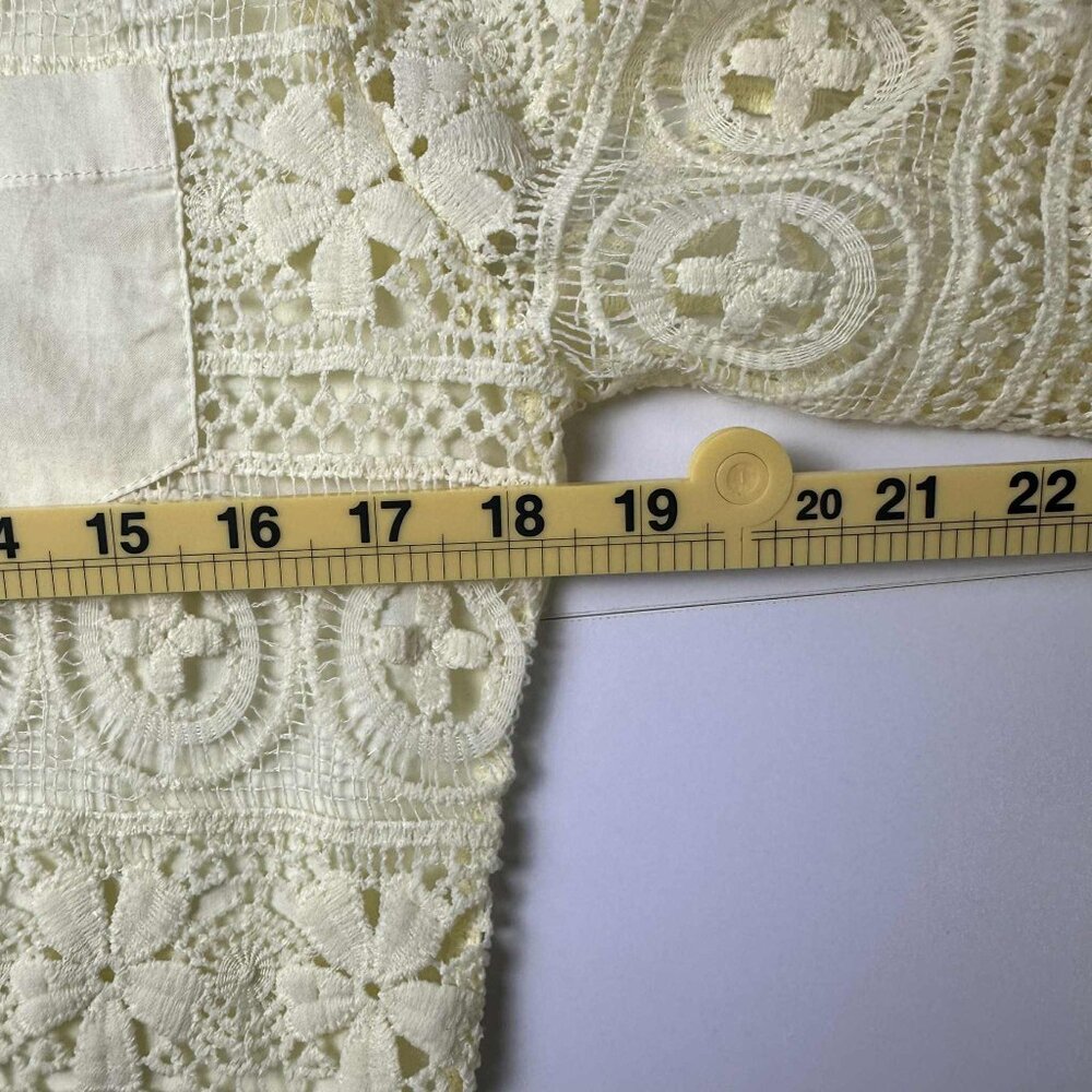 Mechant Cream Crochet Lace Button Front Shirt – Size M - Picture 7 of 8